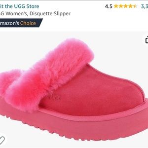 UGG Slippers perfect condition only worn once! Size 8